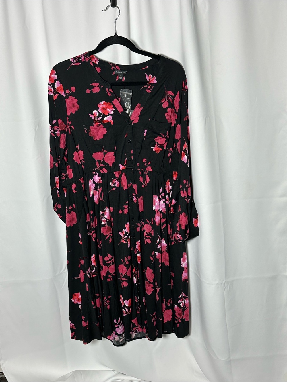 NWT Torrid 1x Black Long Sleeve Dress with Pink Floral Print
